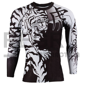 Conjunto de Rash Guard BJJ MMA para Hombre: Camiseta de Compresión, Leggings y Pantalones Cortos con Estampado Personalizado de Manga Larga para Hombre, Diseño Spider-Man Surf XXL - Product Image 2