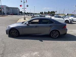 Offre exceptionnelle : Lexus IS 350 RWD d'occasion 2020 - Prêt à être expédié - Product Image 4