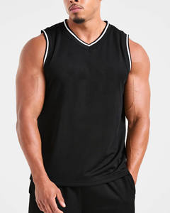 Débardeur de sport et streetwear pour homme, col en V, à rayures rebondissantes, en tissu mesh léger, impression personnalisée OEM très demandée - Product Image 3