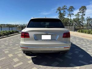 BENTLEY BENTAYGA W12 USADO CON TÍTULO LIMPIO, TRACCIÓN EN LAS CUATRO RUEDAS, VOLANTE A LA IZQUIERDA, 1-25000 MILLAS, 2018, LISTO PARA ENVIAR, ENTREGA A DOMICILIO - Product Image 2