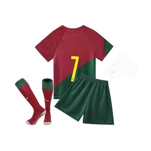 Ensemble de maillots de football du Portugal pour hommes, prix de gros, rouge et vert, sublimé, numéro 7, manches courtes, avec shorts et chaussettes - Product Image 1