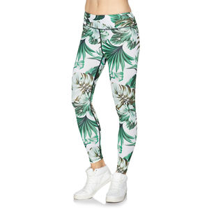 Conjuntos de yoga totalmente sublimados para mujer, conjuntos de entrenamiento de poliéster para mujer, conjuntos de fitness de alto desperdicio con diseño y tamaño impresos personalizados - Product Image 5