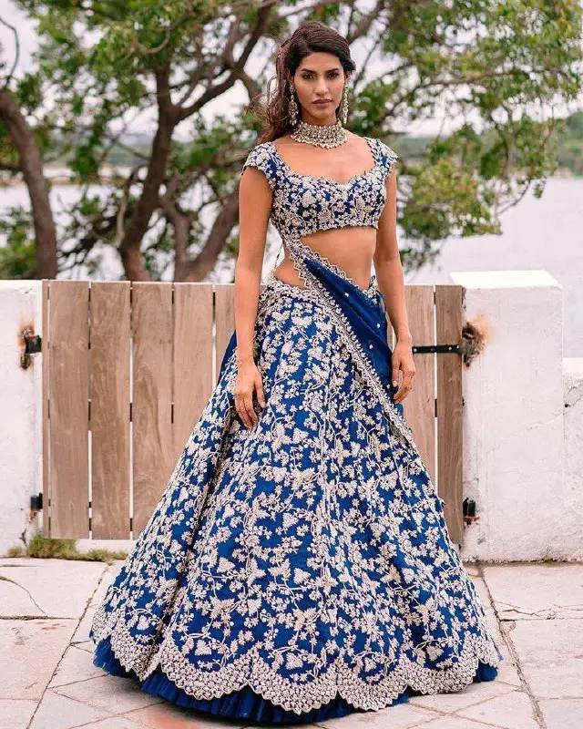 Designer indien de haute qualité Lehenga choli couleur bleu Royal Dulhan Lehenga Choli, mariage Lehenga Choli