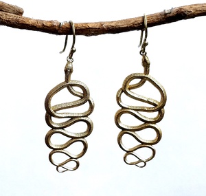 Laiton or fini serpent boucles d'oreilles mariage approprié diamant et perle boucles d'oreilles faites à la main en Inde bijoux - Product Image 2