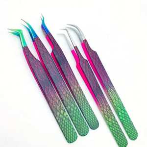 แหนบต่อขนตาปลายแหลมตรง สแตนเลสสีชมพูโรสโกลด์ ป้องกันไฟฟ้าสถิต ปลายหยัก - Product Image 1