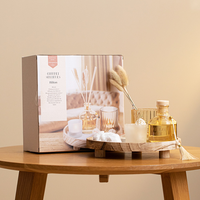 Coffret Cadeau d'Aromathérapie Sans Huile et Sans Flamme : Bougie Parfumée à Rayures Verticales avec Diffuseur à Bâtonnets en Rotin