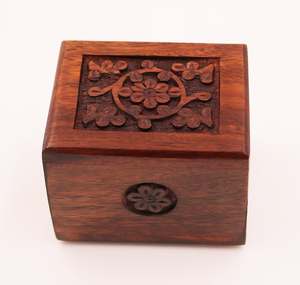 โกศไม้โรสวูดสำหรับเก็บอัฐิมนุษย์ ผู้ใหญ่ ทั้งชายและหญิง  งานฝีมือจากไม้โรสวูด สำหรับใส่เถ้ากระดูกมนุษย์ - Product Image 5
