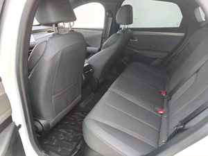 Excelente Estado, Edición 2025, Gran Venta, Auto Híbrido Sedán de 55KM con Conducción Inteligente, Usado, Asientos de Cuero, Panorámico, Automático - Product Image 3