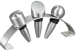 Bouchon de bouteille en métal fait main pour bouteilles de vin accessoire de table décoratif au design moderne et élégant - Product Image 6