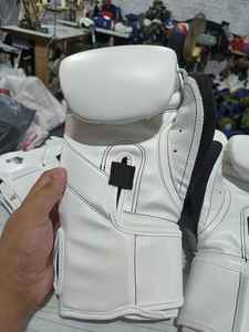 Manufacture Custom Made Winning Lace-up Boxing Gloves Cowhide Leather Custom Competition Boxing Gloves For Adults - Product Image 2