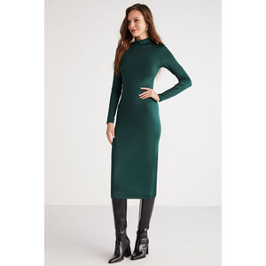 Vestido midi ajustado de cuello alto para mujer ETHIQUET Katja, corte entallado y ceñido al cuerpo. - Product Image 2