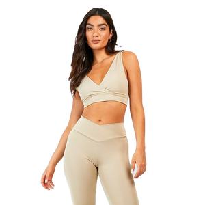 Haute qualité 2023 Gym Fitness Wear femmes Beige couleur Wrap avant sport Gym soutien-gorge à vendre dans des tarifs raisonnables - Product Image 1