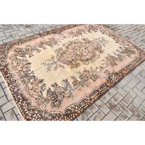 Alfombra Turca Grande de 5.6x8.5 pies, Alfombra Vintage con Diseño a Cuadros Marrón - Product Image 2