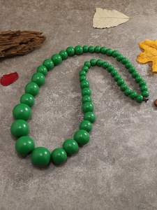 Nouveau collier pendentif en perles de résine en forme de fleur classique à la mode pour les fêtes - Product Image 4