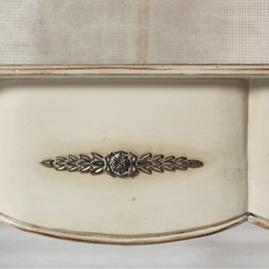 Juegos de dormitorio tamaño King y Queen con marcos de caoba antigua de alta calidad y precios asequibles - Product Image 3