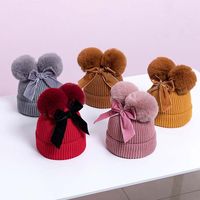 Bonnet d'hiver chaud en laine 100% tricotée sur mesure avec broderie 3D et motif brodé à la main pour enfants, idéal pour la plage et les voyages