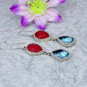 Vente en gros de boucles d'oreilles en argent sterling 925 avec topaze bleu ciel Boucles d'oreilles créoles de style religieux Plaqué rhodium Platine Or 14 carats Zircon Pierre principale - Product Image 1