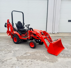 จัดส่งฟรี รถตักล้อยาง Kubota BX23S พร้อมหัวตักด้านหน้า สีแดง รถแทรกเตอร์ขับเคลื่อน 4 ล้อ - Product Image 4