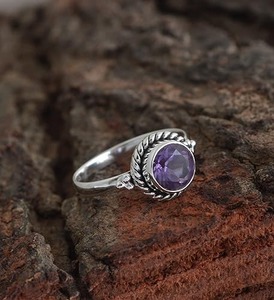 Bague améthyste en argent sterling massif 925 faite à la main couleur bleu naturel bijoux estampillés à la main pour les mariages et les fêtes - Product Image 2
