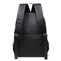 Mochila Deportiva de Alta Calidad, Poliéster, Cierre de Cremallera USB, Ligera, Impermeable, Marco Externo, Capacidad de 56-75L, Hecha en Pakistán