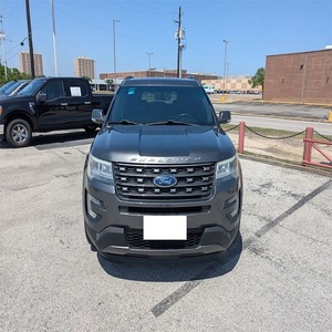 FORD EXPLORER XLT 2017 d'occasion, propre, conduite à gauche/droite - Product Image 1