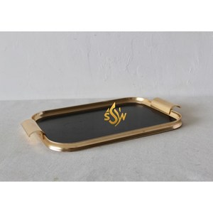 Plateau en métal pour la maison et la fête Plateau de service alimentaire La plus grande qualité Forme rectangulaire Grande taille Couleur or et noir Meilleure vente - Product Image 3