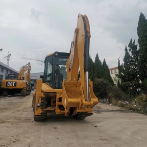 รถแทรกเตอร์ AGCO 420F 4WD มือสอง พร้อมปั๊มและเกียร์ 70 แรงม้า ระบบเกียร์ขับเคลื่อน สำหรับงานเกษตร - Product Image 6