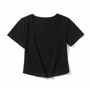 เสื้อครอปแขนสั้นผ้าฝ้ายสำหรับผู้หญิง ลายเสื้อยืดกีฬาน่ารัก พิมพ์ลายสามมิติแบบลายสก็อต พร้อมโลโก้แบบกำหนดเอง ซิปและช่องใส่หน้ากากพร้อมโลโก้แบบกำหนดเอง - Product Image 3