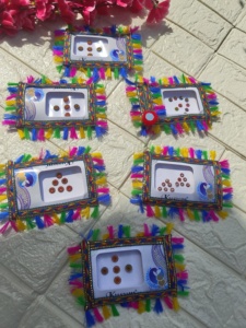 Paquete de libros Bindi elegantes y elegantes, pegatinas indias para la frente para mujeres, bodas, festivales y regalos de recuerdo, regalos de devolución de Haldi Mehendi - Product Image 5