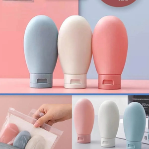 Ensemble de 3 flacons de voyage rechargeables Mucit Home avec étui de transport, flacon vide pour crème 60 ml - Product Image 4