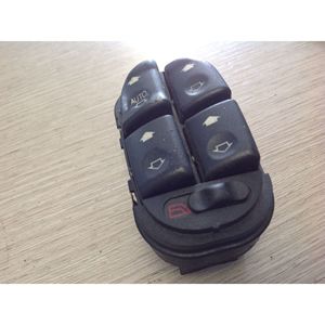 Panneau de boutons avant gauche FORD Mondeo Berline 2ème Série 97BG14A132AA (96>00) - Product Image 1