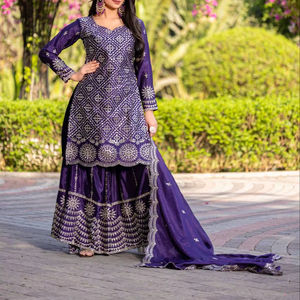 Ensemble Kurta Sharara brodé violet royal Unity Luxure, respirant, au-dessus du genou, avec dupatta – Tenue de fête haut de gamme - Product Image 1