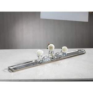 Plateau de service rectangulaire long en métal argenté martelé moderne avec poignées, plateau de centre de table ou plateau ottoman pour salon et table basse - Product Image 1