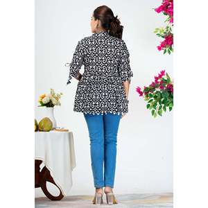 Elegante Blusa Casual de Popelina Bordada para Mujer con Detalle de Encaje - Blanco y Negro Talla XL - Product Image 4