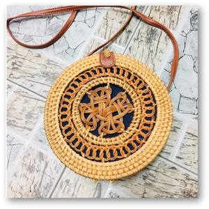 Bolsas de mimbre hechas a mano vietnamitas, venta al por mayor, vacaciones de verano 2024, bolsa de paja redonda para mujer para exportación - Product Image 2