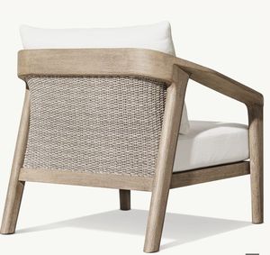 Sillón moderno con elegante marco de madera maciza, líneas limpias y diseño minimalista con respaldo de ratán que acentúa la elegancia atemporal - Product Image 6
