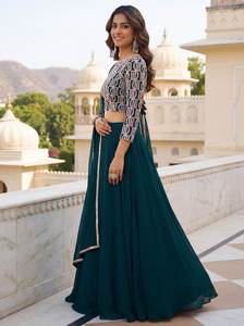 Ensemble Lehenga Choli en Georgette Vert avec Blouse Brodée Évasée de 4,5 m, Dupatta Élégant, Style Bollywood Longueur Sol pour Tenue de Soirée - Product Image 4