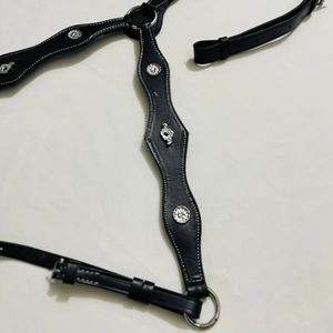 Brida de Cuero Negra de Lujo para Caballo con Adornos Plateados |   Equipo Ecuestre Duradero - Product Image 4