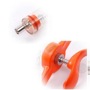 La Mejor Jeringa Veterinaria de Plástico Reutilizable Ecológica para Alimentación de Aves, Diseño Transparente para Ganado y Ovejas - Product Image 6