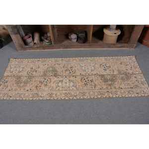 Alfombra de 2.1x6 pies, Alfombra Turca, Alfombra Vintage de Lana Azul con Estampado Animal - Product Image 4