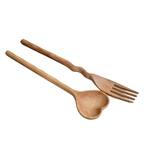 Juego de 2 cubiertos de madera hechos a mano con diseño único Cubiertos perfectos para utensilios de cocina y accesorios de boda Uso superior - Product Image 1