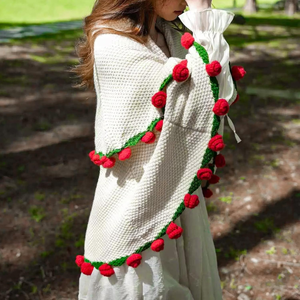 Manta de Flores de Rosa Tejida a Crochet, Hecha a Mano, para el Hogar - Product Image 2