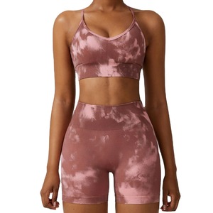 Conjunto de Yoga para mujer Top corto Leggings con estampado de sublimación Sujetador deportivo personalizado Conjunto de 2 piezas Hombro caído - Product Image 4