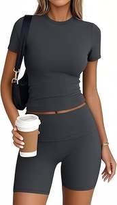 Nouveau Style Design Personnalisé Logo Impression Par Transfert De Chaleur Plus La Taille Étanche Femmes 2 Pièces Ensembles D'entraînement Court Gym Yoga Tenues - Product Image 2