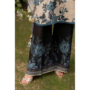 Ensemble de 3 pièces en khaddar imprimé non cousu K-52042 pour un usage quotidien - Product Image 3