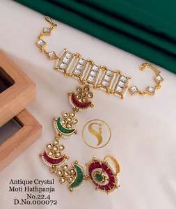 Panja clásica bañada en oro, diseño llamativo y atractivo - Product Image 3