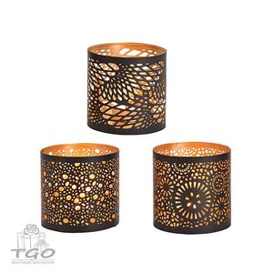 Ensemble de 3 bougeoirs décoratifs noirs et dorés avec un design complexe, lanternes en métal élégantes pour l'éclairage et la décoration intérieure - Product Image 2