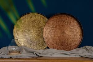 Bandeja de servicio de latón puro hecha a mano con diseño martillado Uso doméstico y hotelero de lujo disponible a precio mayorista - Product Image 6