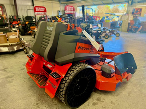 Tondeuse autoportée à braquage zéro Bad Boyy Revolt X 2026 de 61 pouces, 38,5 CV, moteur Kawasaki FX1000V EFI, usage commercial, pneus Michelin, hydraulique - Product Image 3