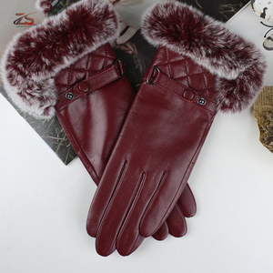 Guantes de cuero de invierno Guantes de invierno a prueba de viento de dedo completo en Pakistán - Product Image 2